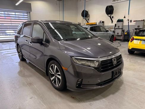 Used 2023 Honda Odyssey Touring image 7