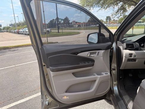 Used 2017 Honda Ridgeline RTL-E image 13