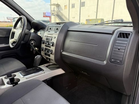 Used 2011 Ford Escape XLT w/ 202A Rapid Spec Order Code image 19