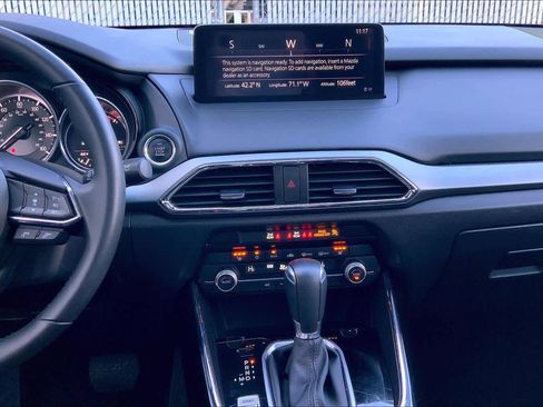 Used 2023 MAZDA CX-9 Touring image 6