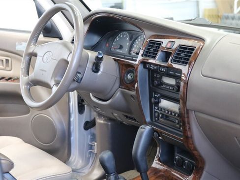 Used 2000 Toyota 4Runner Limited AWD/4WD image 77