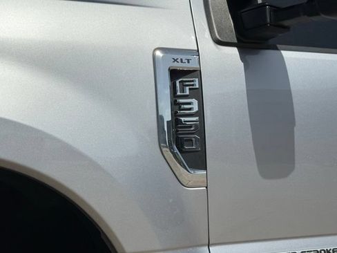 Used 2022 Ford F350 XLT w/ XLT Premium Package AWD/4WD image 10