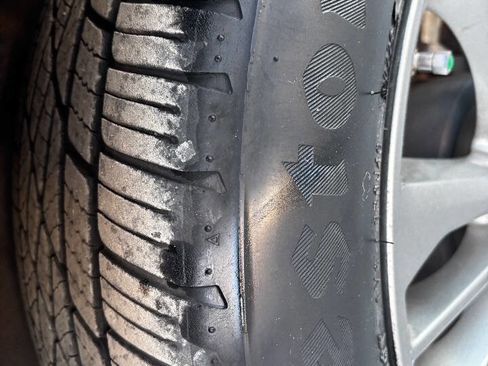 Used 2017 Toyota Camry SE image 28