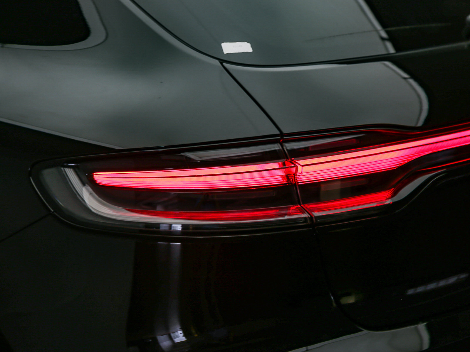 Certified 2026 Porsche Macan AWD/4WD image 15