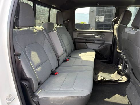 Used 2022 RAM 1500 Big Horn AWD/4WD image 11