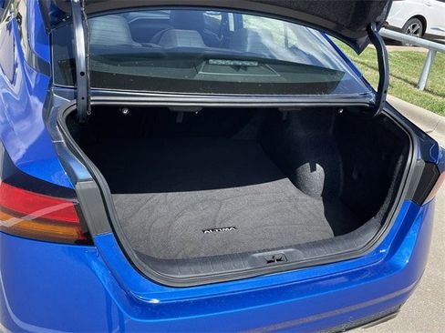 Used 2025 Nissan Altima 2.5 SR image 28