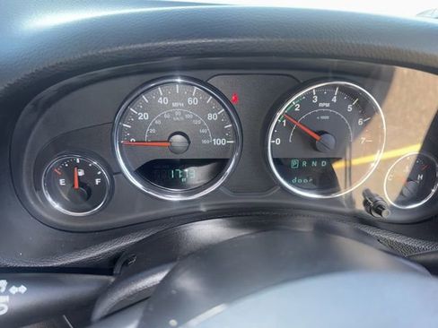 Used 2017 Jeep Wrangler Unlimited Sport AWD/4WD image 22