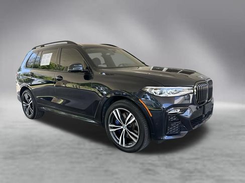 Used 2022 BMW X7 xDrive40i w/ M Sport Package AWD/4WD image 2