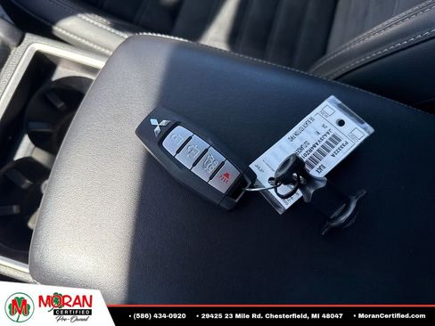 Used 2024 Mitsubishi Outlander FWD image 26