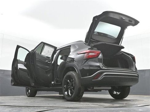 New 2026 Chevrolet Trax LT w/ Midnight Edition image 51