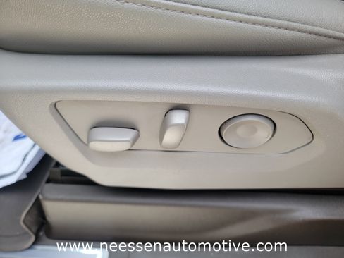 Used 2024 GMC Sierra 2500 SLT w/ Texas SLT Premium Package image 15