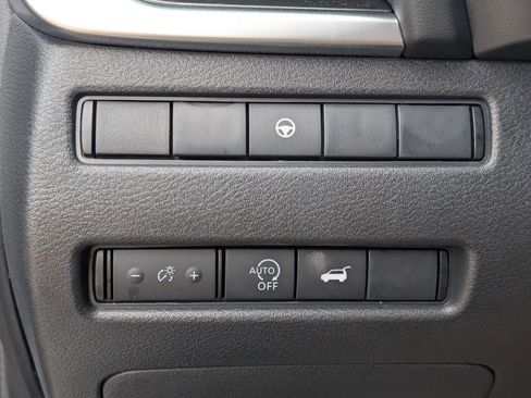 Certified 2025 Nissan Rogue SV w/ SV Premium Package FWD image 23