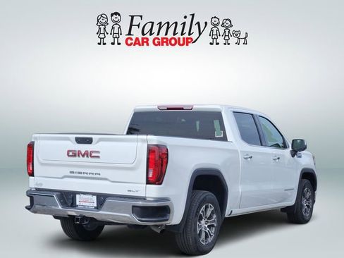 Used 2024 GMC Sierra 1500 SLT image 4