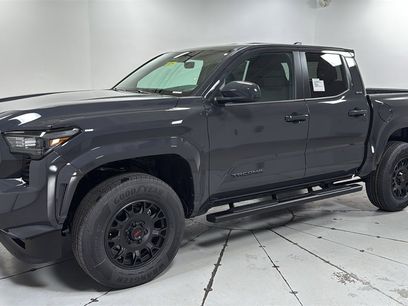 New 2025 Toyota Tacoma SR5