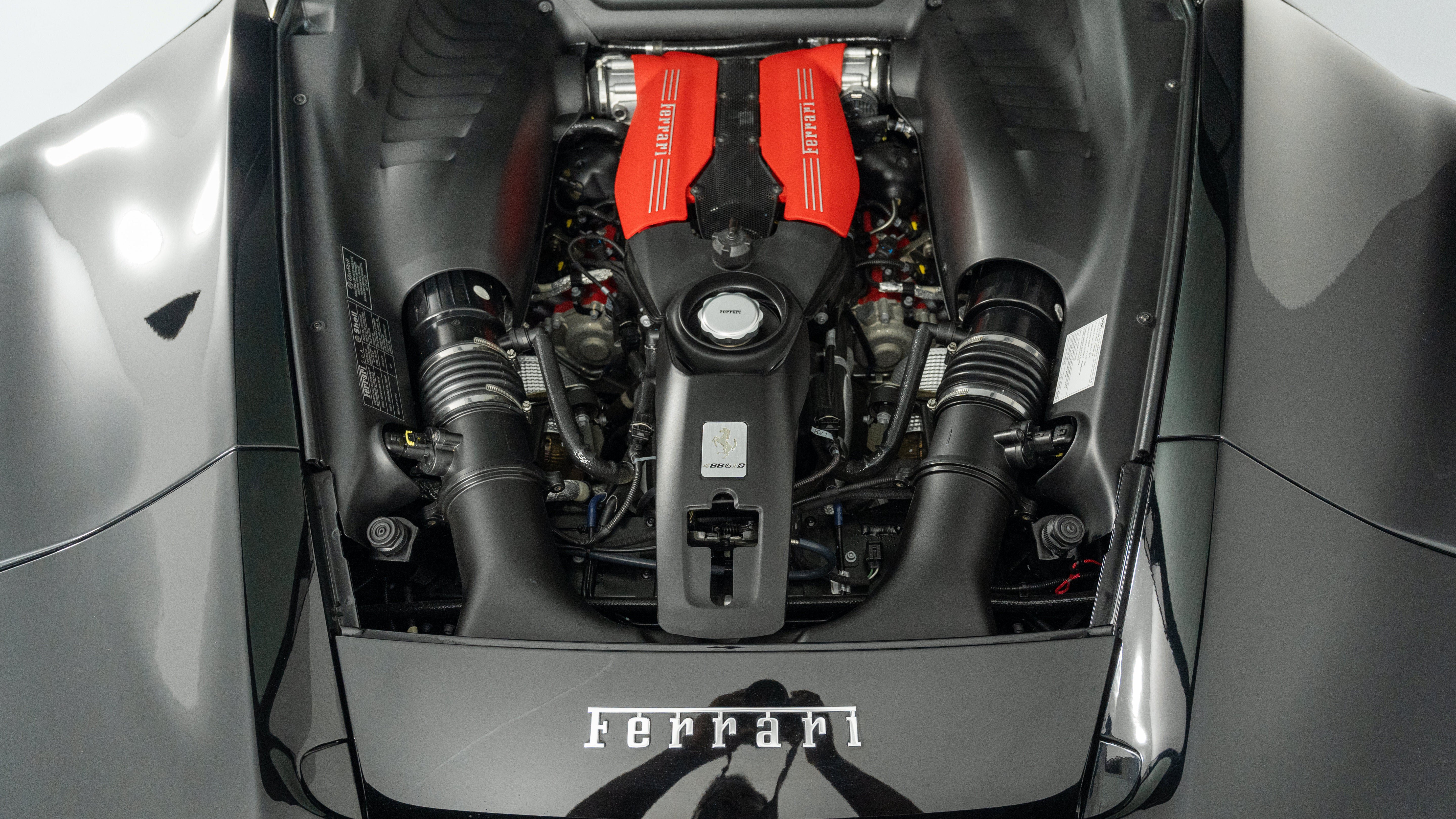 Certified 2018 Ferrari 488 GTB RWD image 43