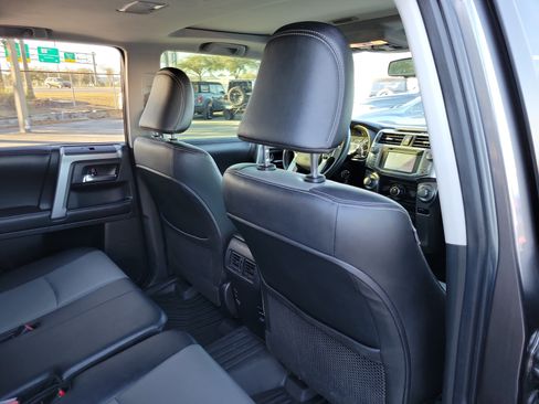 Used 2017 Toyota 4Runner SR5 image 26