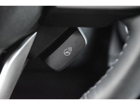 Used 2022 Subaru Outback Touring w/ Popular Package #2 image 37