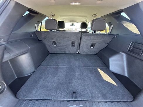 Used 2023 Chevrolet Equinox LT image 27