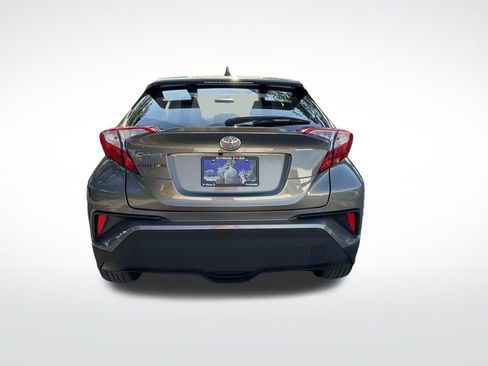 Used 2021 Toyota C-HR XLE FWD image 7