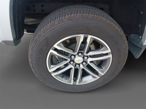 Used 2019 Chevrolet Colorado LT w/ LT Convenience Package image 16