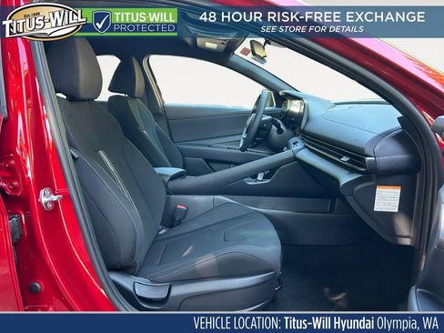 New 2025 Hyundai Elantra SEL image 10