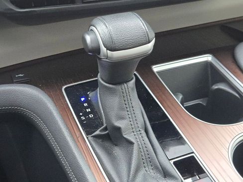 Used 2023 Toyota Sienna XLE image 33