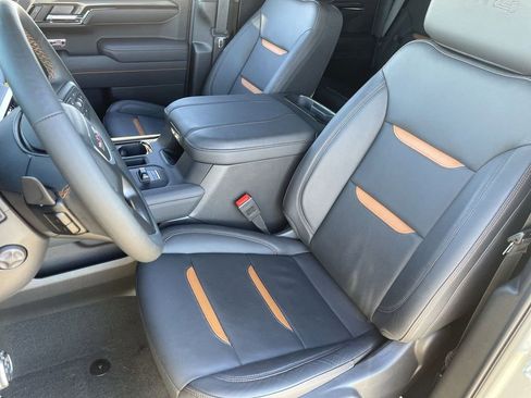 Used 2025 GMC Sierra 1500 AT4 w/ AT4 Premium Package image 20