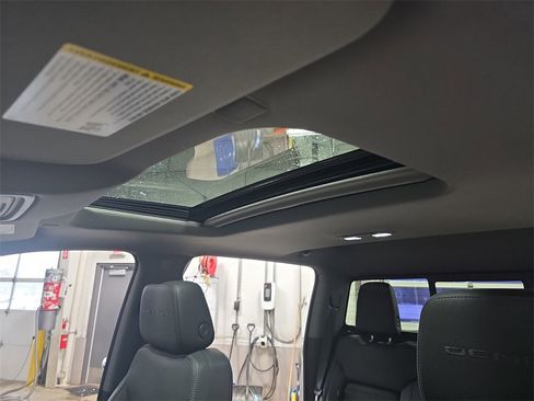 Used 2020 GMC Sierra 1500 Denali w/ Denali Ultimate Package image 29