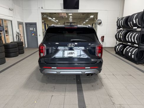 Used 2023 Hyundai Palisade Limited FWD image 8