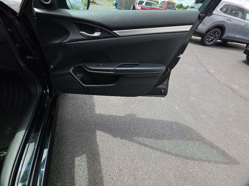 Certified 2020 Honda Civic Sport image 30