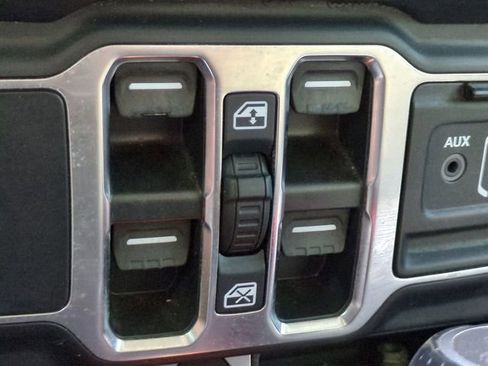 Used 2022 Jeep Gladiator Mojave w/ LED Lighting Group image 25