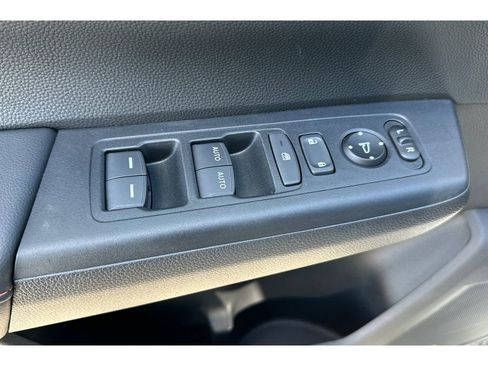 Used 2025 Honda CR-V Sport image 12