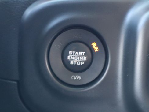 Used 2018 Jeep Wrangler Unlimited Rubicon image 20