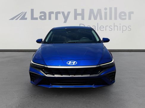 Used 2024 Hyundai Elantra SEL FWD image 8