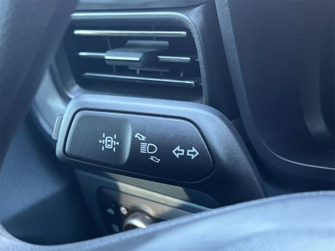 New 2025 Ford Maverick XL image 11