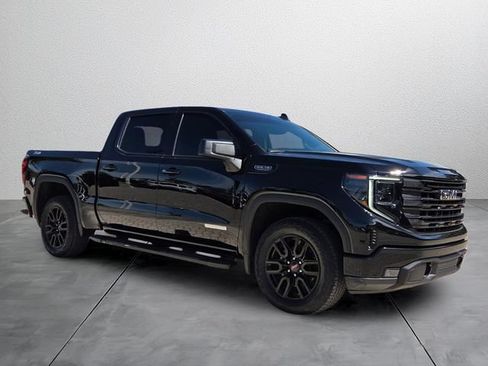 Used 2024 GMC Sierra 1500 Elevation w/ LPO, Elevation Black Package AWD/4WD image 6
