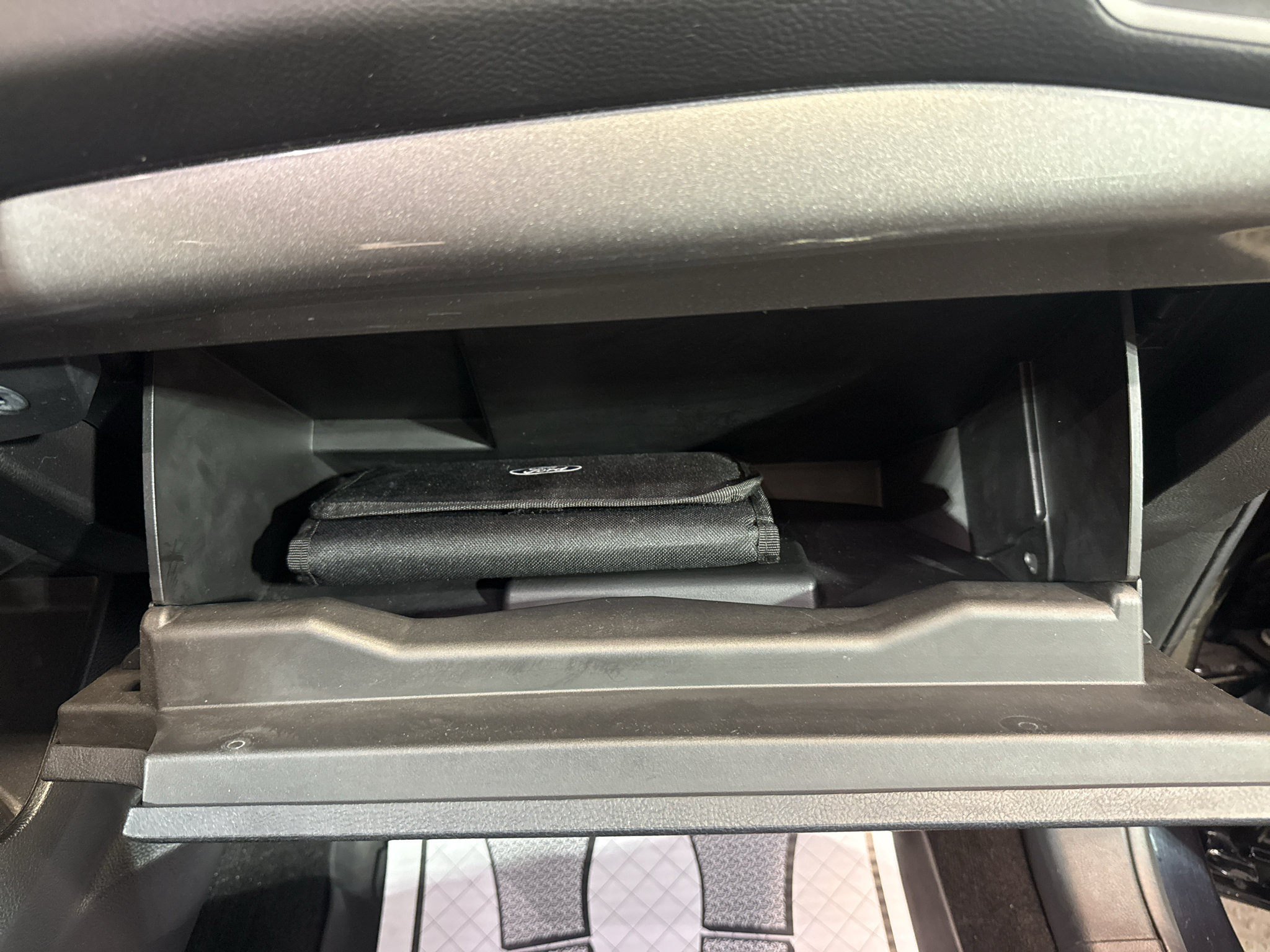 Used 2019 Ford Edge SEL w/ Equipment Group 201A AWD/4WD image 20