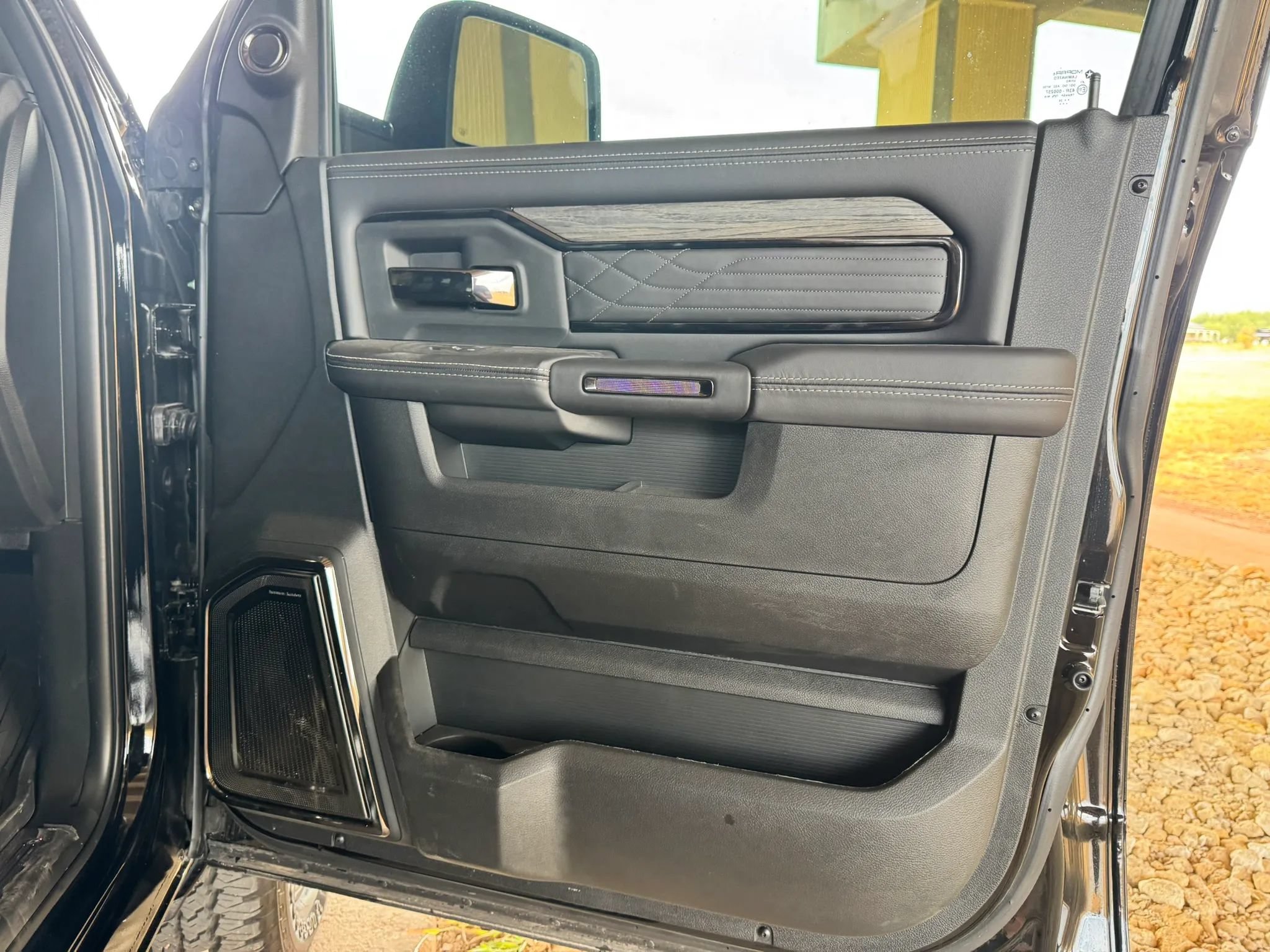 Used 2026 RAM 3500 Limited AWD/4WD image 27