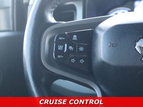 Used 2023 Ford Bronco Badlands image 16