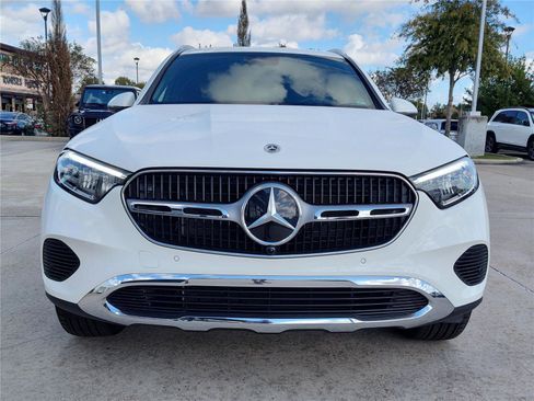 New 2025 Mercedes-Benz GLC 300 image 11