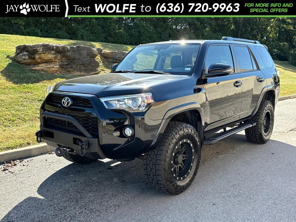 Used 2018 Toyota 4Runner SR5 Premium AWD/4WD image 1