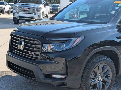 Used 2023 Honda Ridgeline Sport image 6