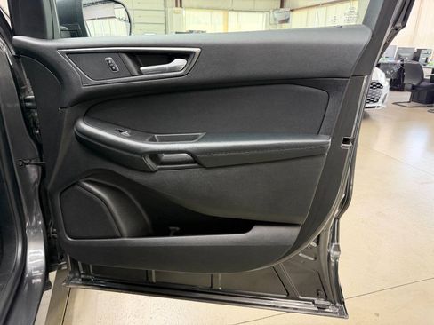 Used 2017 Ford Edge SE AWD/4WD image 16