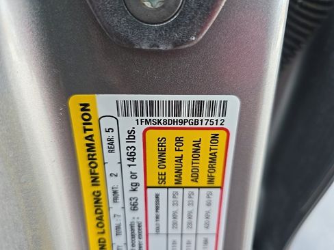 Used 2023 Ford Explorer XLT w/ Equipment Group 202A image 13