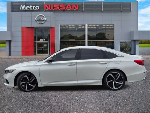 Used 2021 Honda Accord Sport image 3