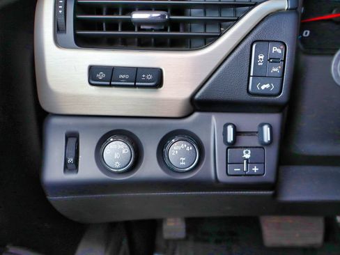 Used 2019 GMC Yukon Denali w/ Open Road Package AWD/4WD image 45