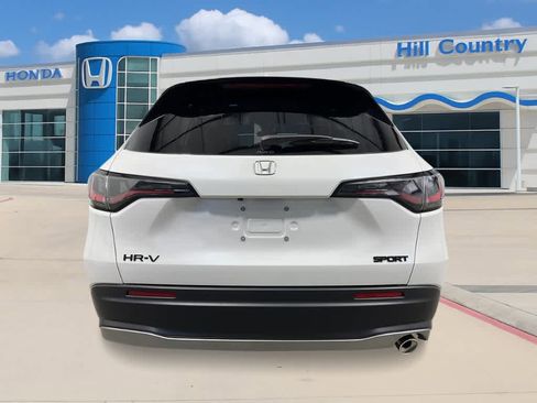 New 2026 Honda HR-V Sport image 4