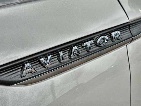 Used 2023 Lincoln Aviator Reserve RWD image 15
