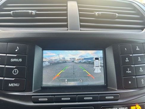 Used 2017 Ford Explorer XLT AWD/4WD image 27