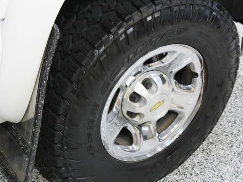 Used 2006 Chevrolet Silverado 2500 LT image 28